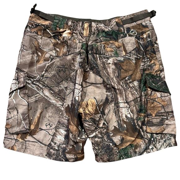 Magellan Woodland Camo Cargo Shorts Hunting Outdoor Men's Medium (31-33) - Picture 2 of 8